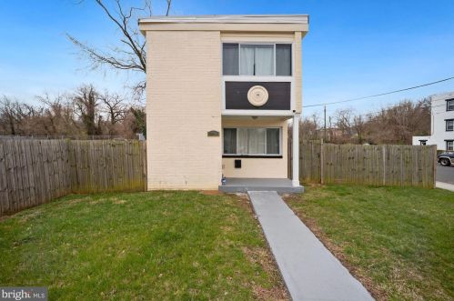 5501 Eads St, Washington, DC 20019-6721