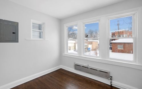 7259 Michigan Ave, Chicago IL 60637-4502 exterior