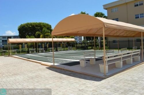 300 26th Ave, Boynton Beach FL 33435-2063 exterior