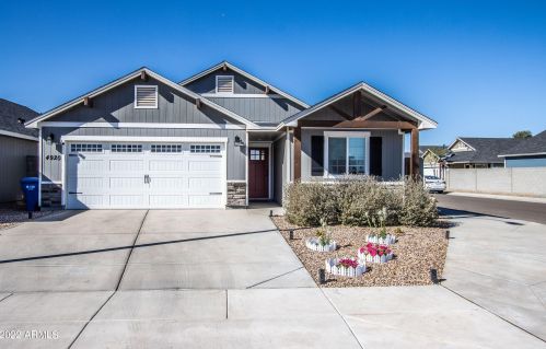 4920 23rd Ave, Phoenix AZ  85041-2706 exterior