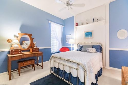 4300 Montalvo Ct, Naples FL 34109-1374 exterior