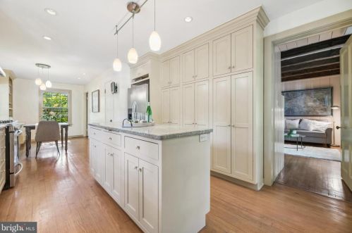 2775 Main St, Trenton NJ 08648-1037 exterior