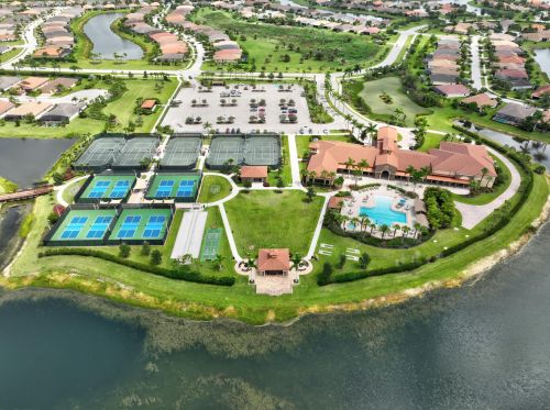 9516 Royal Poinciana Dr, Fort Pierce FL  34987-2506 exterior