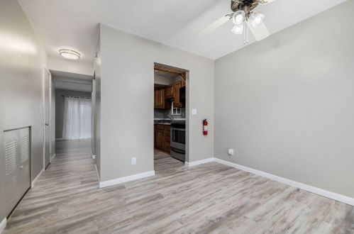 3626 Kenbrooke Ct, Kalamazoo, MI 49006-5437