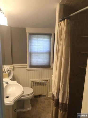 245 Larch Ave, Dumont NJ  07628-1341 exterior