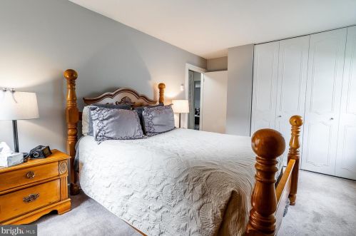 11 Warwick Way, Southampton NJ  08088-1143 exterior