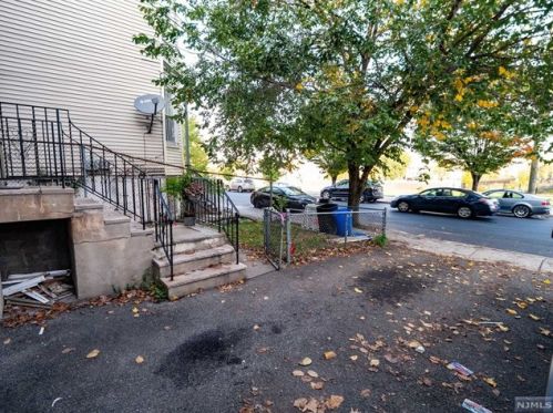 49 7th St, Newark NJ  07107-2925 exterior