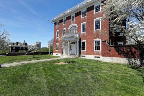 66 Power St, Providence, RI 02906-1014