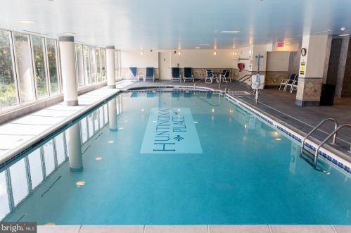 258 Carson Ter, Huntingdon Valley PA  19006-4718 exterior