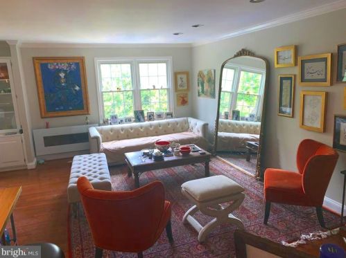 5831 Tudor Ln, Rockville MD  20852-2850 exterior