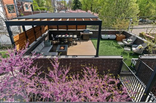 2213 Homer St, Chicago IL 60647-4216 exterior