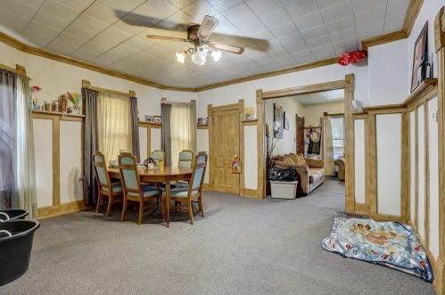 2446 Burrell St, Milwaukee WI 53207-1521 exterior