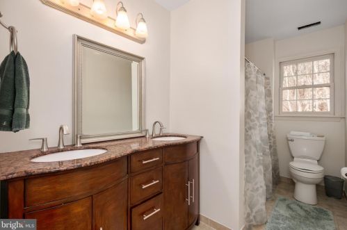 3181 Chestnut Hill Rd, Pottstown PA 19465-8560 exterior