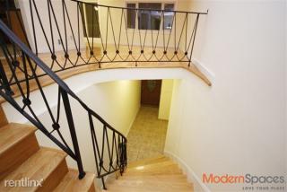 21603 15th Rd, Flushing NY  11360-1215 exterior