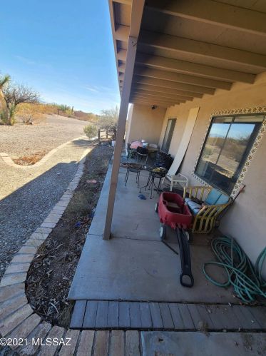 4885 Acacia Ln, Tucson AZ exterior