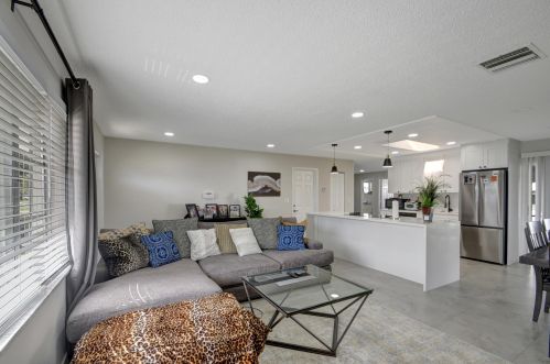 716 18 St, Boynton Beach FL 33426-5450 exterior