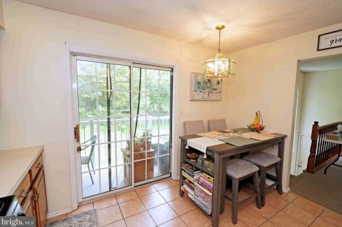 46 Lehavre Ct, Trenton NJ  08619-4723 exterior