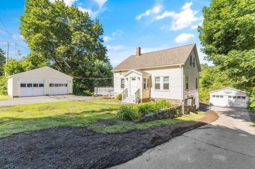 102 Concord St, Gloucester, MA 01930-1655