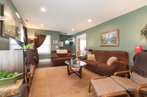 8805 Sacramento, Chicago IL 60805-1223 exterior