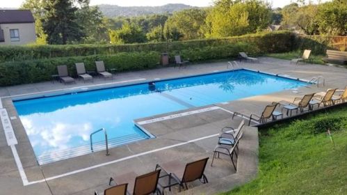 2034 Swallow Hill Rd, Pittsburgh PA  15220-1646 exterior