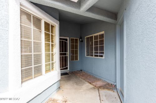 4330 Blacksmith St, Tucson, AZ 85741-4002