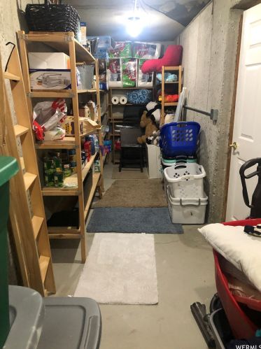 341 Ln Vera Ln, Sandy UT 84094 exterior