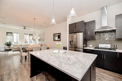 1224 Chelsea Cir, Atlanta GA  30318-1268 exterior