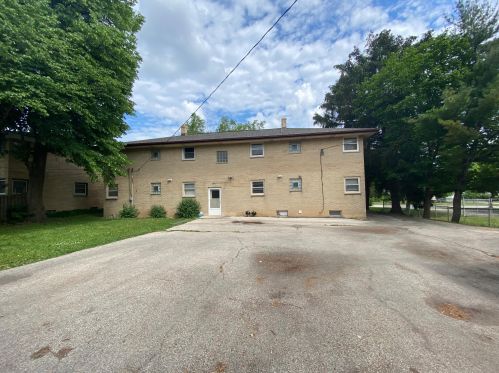 8225 Keefe Ave, Milwaukee, WI 53222-2968