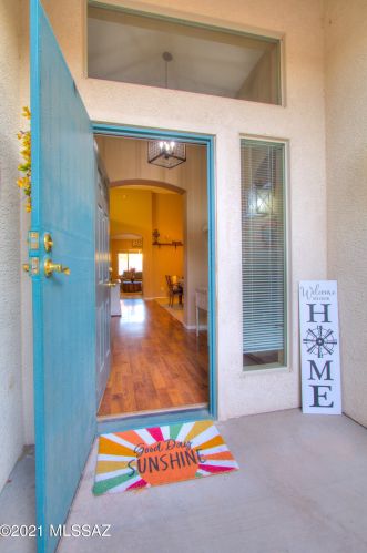 9434 Stonebrook Dr, Tucson, AZ 85743-5485