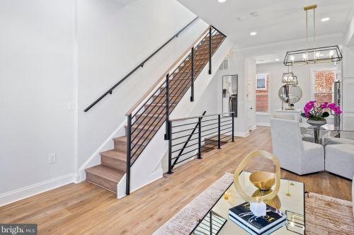 1551 4th St, Washington DC  20001-1905 exterior