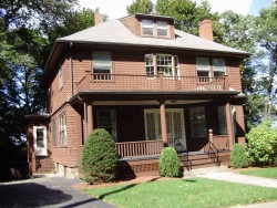 169 Mount Vernon St, Newton, MA 02465-2516