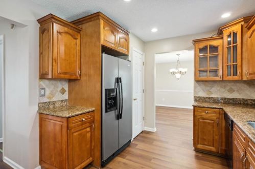 1560 Rogers Crossing Dr, Lithonia GA  30058-7005 exterior