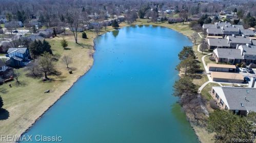 22158 Edgewater, Novi MI  48375-5014 exterior