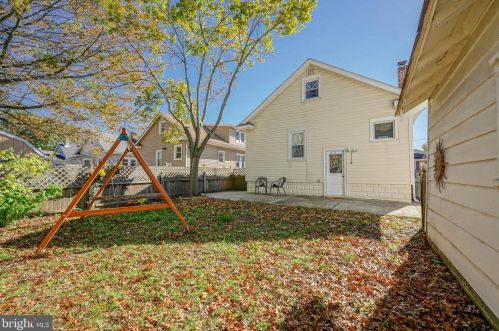 111 Oakland Ave, Camden NJ 08107-1212 exterior