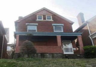 324 Moore Ave, Pittsburgh PA  15210-2036 exterior