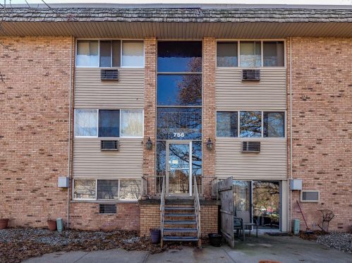 756 Kilgore Rd, Kalamazoo MI 49008-3635 exterior