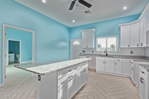 3638 61 Dr, Phoenix AZ 85033-4113 exterior