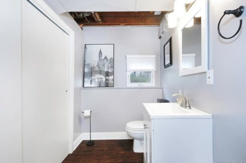 80 Fuller Rd, Briarcliff NY 10510-1328 exterior