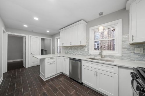 1019 Springfield Ave, Chicago IL  60624-4026 exterior