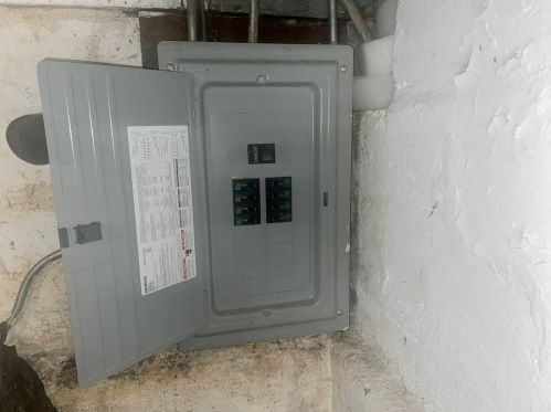 5608 Marshfield Ave, Chicago IL 60636-1218 exterior