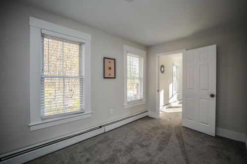 16 Livermore St, Wilton NH 03086-5502 exterior