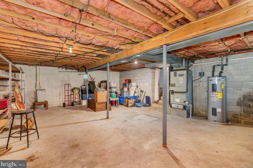 625 Basehoar School Rd, Littlestown PA 17340-9589 exterior