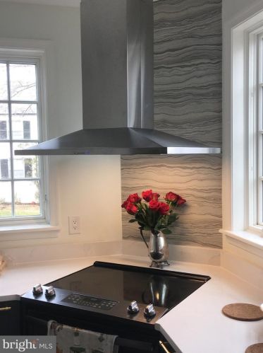 4643 16th St, Washington DC  20011-4328 exterior