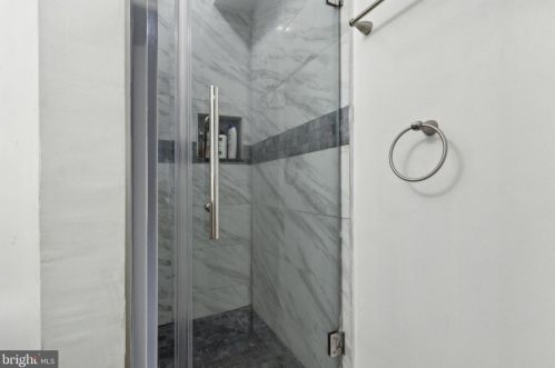 1557 9 St, Philadelphia PA 19148-3701 exterior