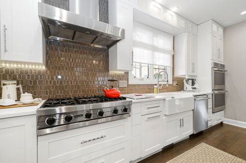 3753 Tripp Ave, Chicago IL 60803-1832 exterior