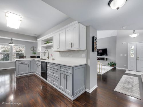 1693 Pearl Ct, Bull Valley IL 60014-2729 exterior