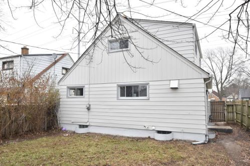 4649 20th St, Milwaukee WI  53221-2807 exterior