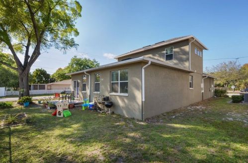 3826 Cass St, Tampa FL 33606-1305 exterior