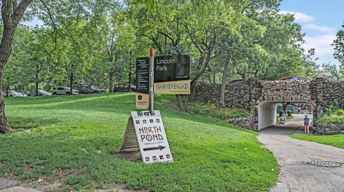 400 Deming Pl, Chicago IL 60614-1724 exterior