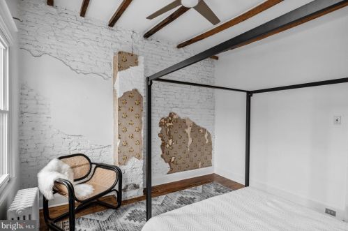 1821 Carlisle St, Philadelphia PA 19145-2307 exterior